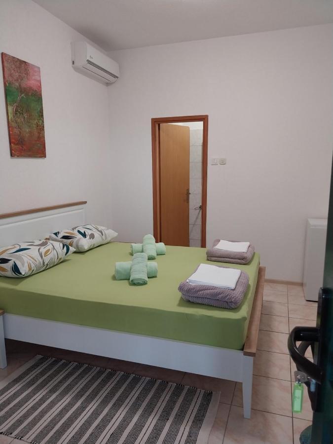 Sobe Kraft 2 Apartment Živogošće Exterior foto